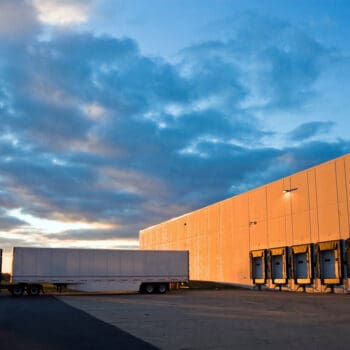 Planning and Adapting to Omnichannel Retail Demands